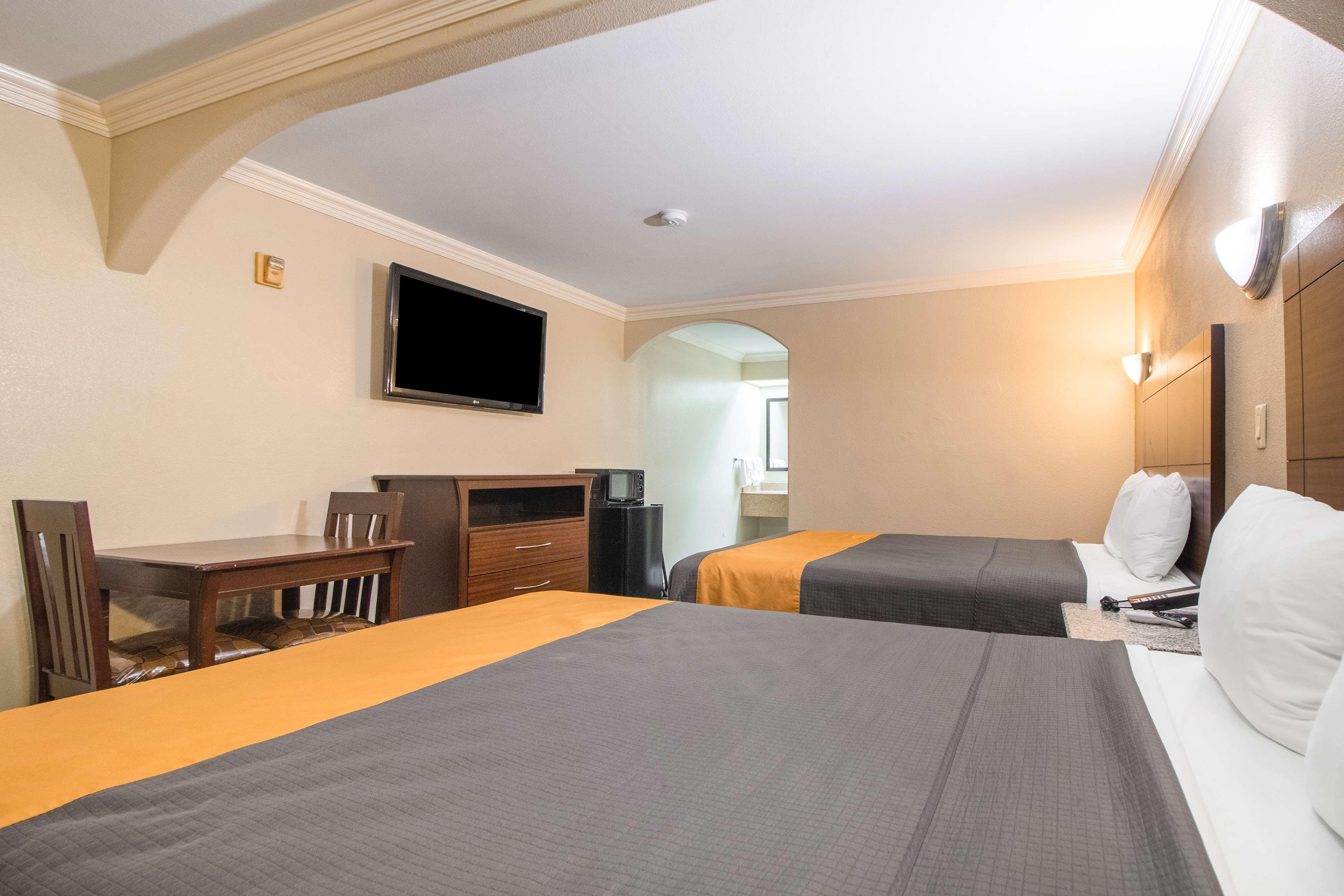 Hotel Dan Inn Uberaba & Convencoes By Nacional Inn エクステリア 写真