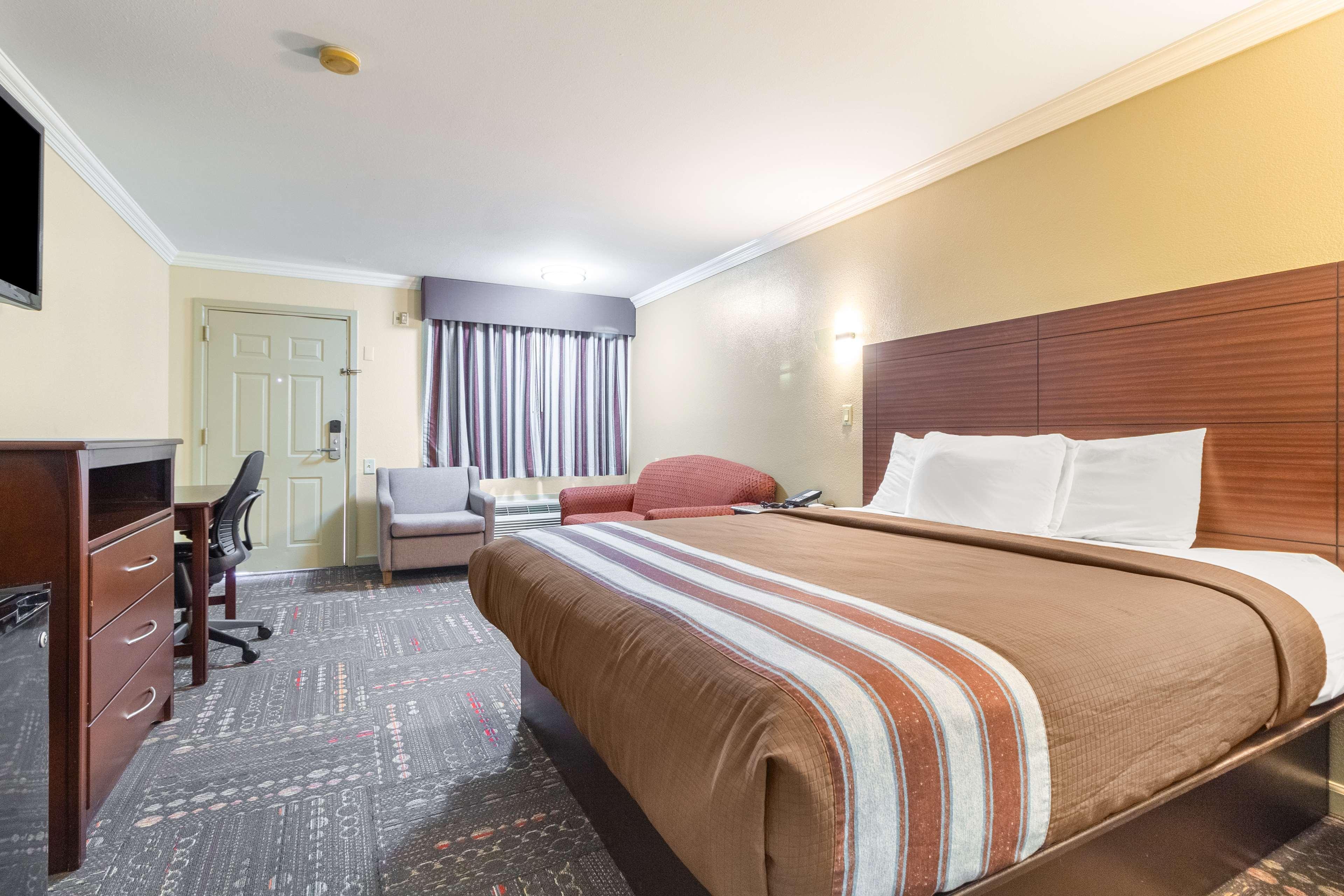 Hotel Dan Inn Uberaba & Convencoes By Nacional Inn エクステリア 写真