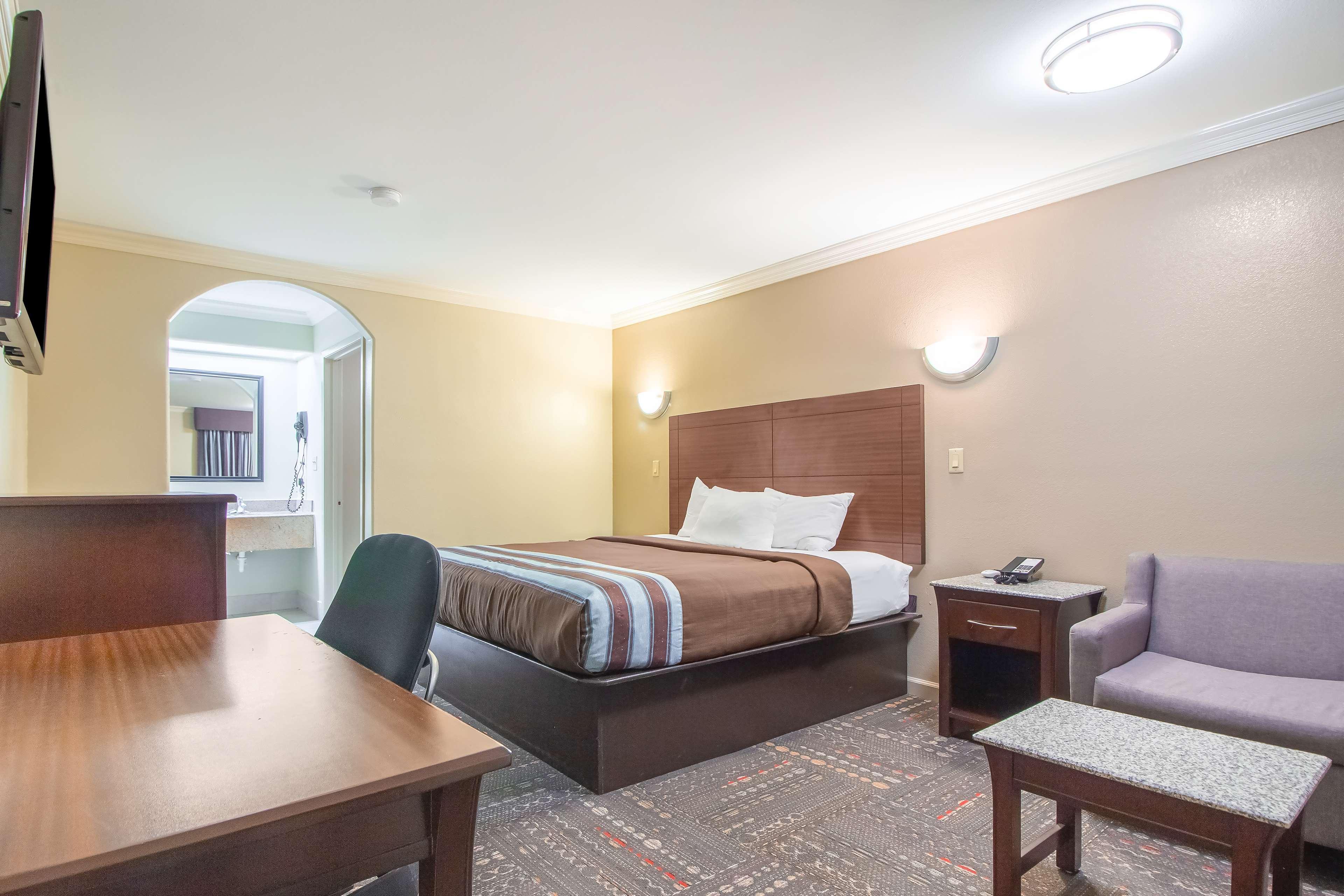 Hotel Dan Inn Uberaba & Convencoes By Nacional Inn エクステリア 写真