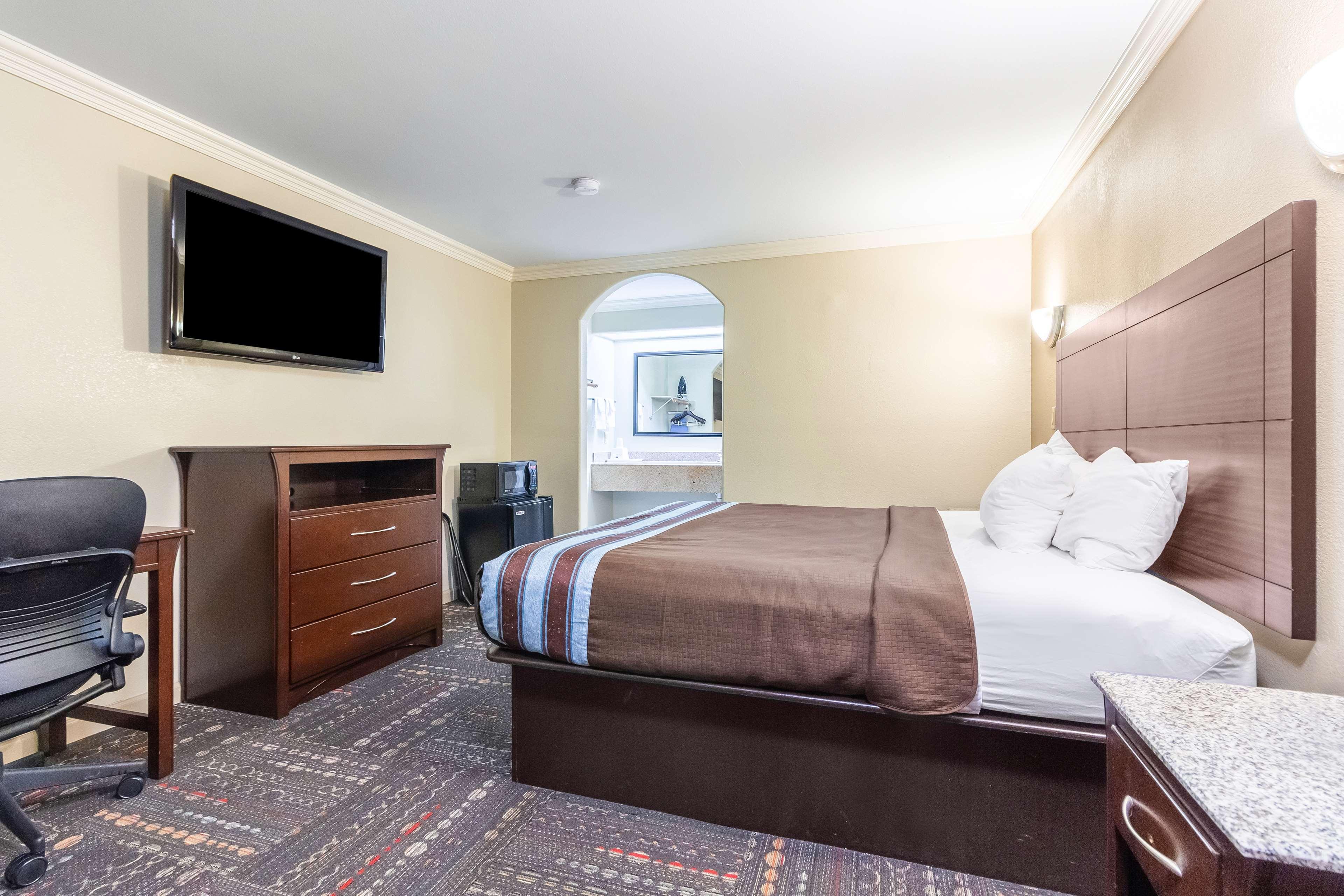Hotel Dan Inn Uberaba & Convencoes By Nacional Inn エクステリア 写真