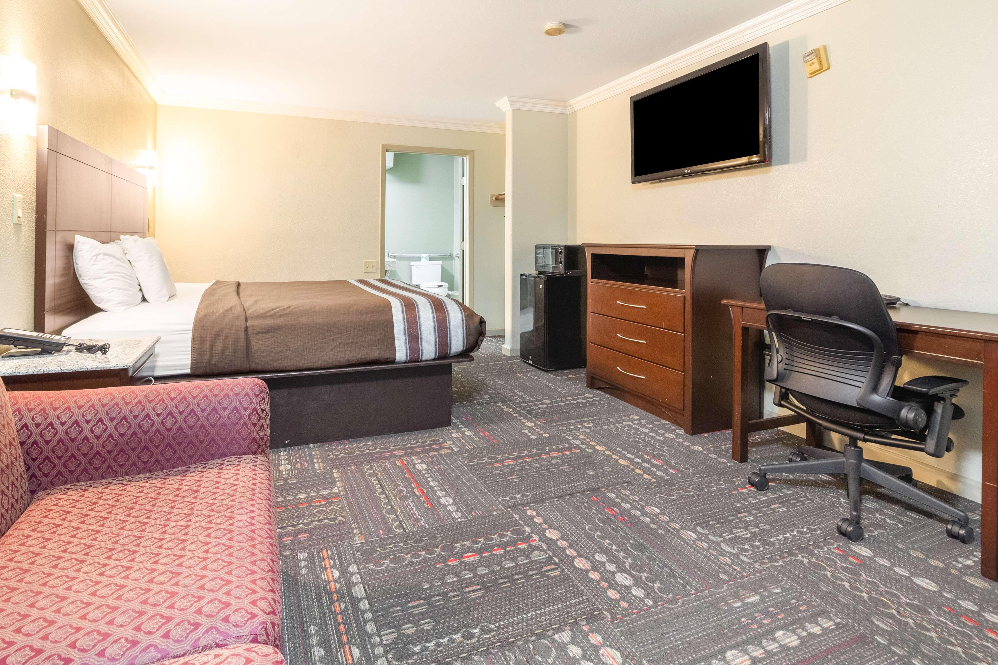 Hotel Dan Inn Uberaba & Convencoes By Nacional Inn エクステリア 写真