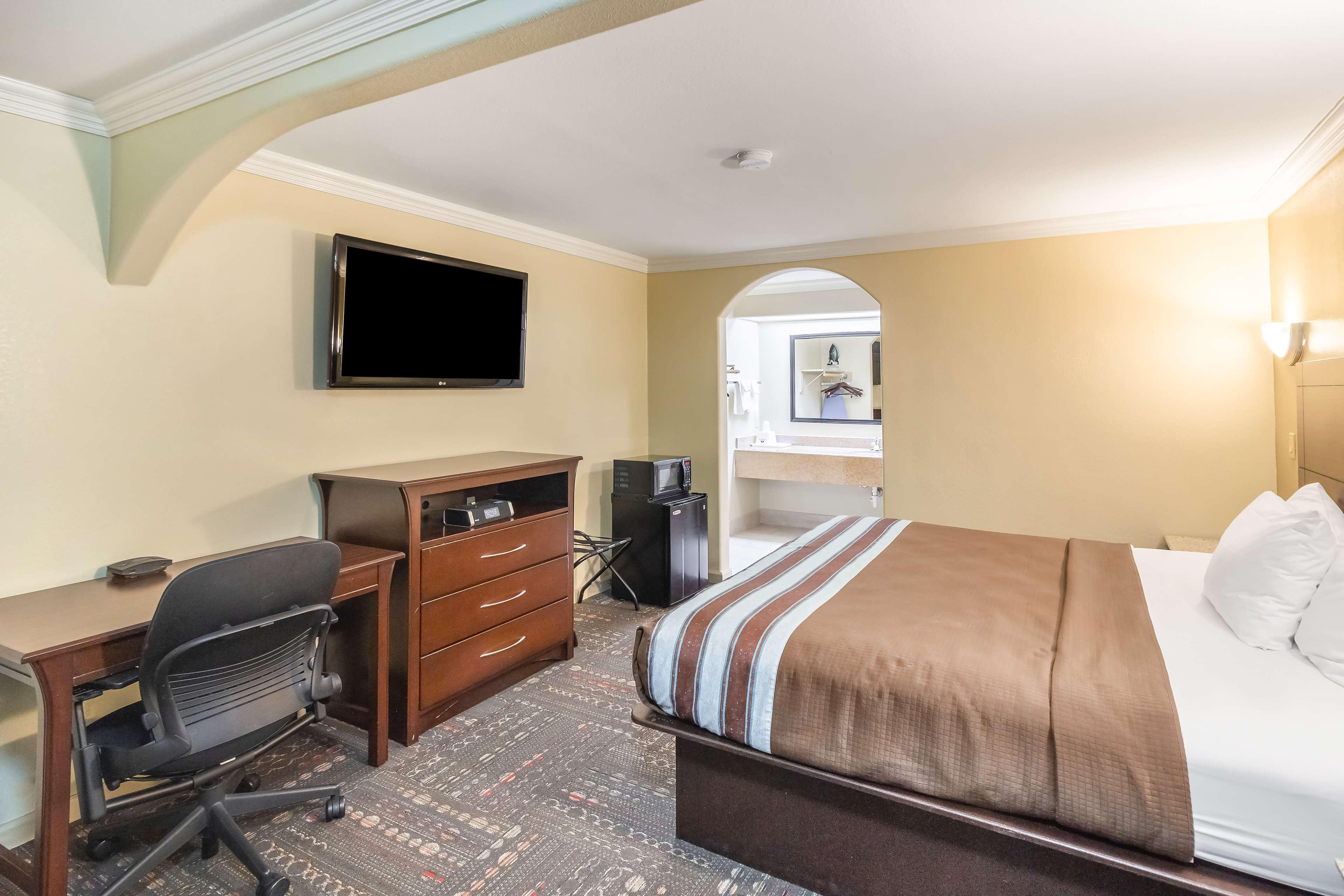 Hotel Dan Inn Uberaba & Convencoes By Nacional Inn エクステリア 写真