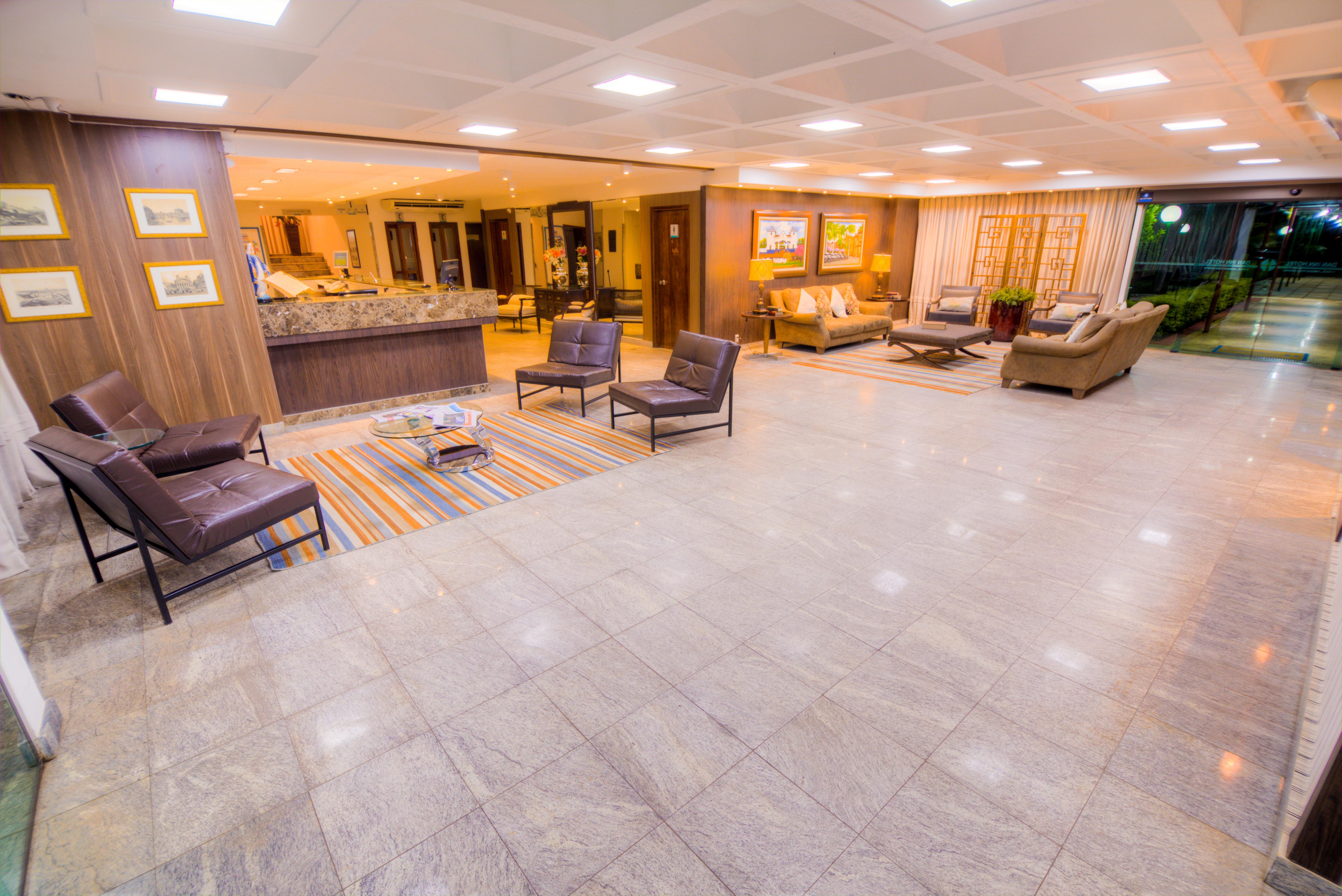 Hotel Dan Inn Uberaba & Convencoes By Nacional Inn エクステリア 写真