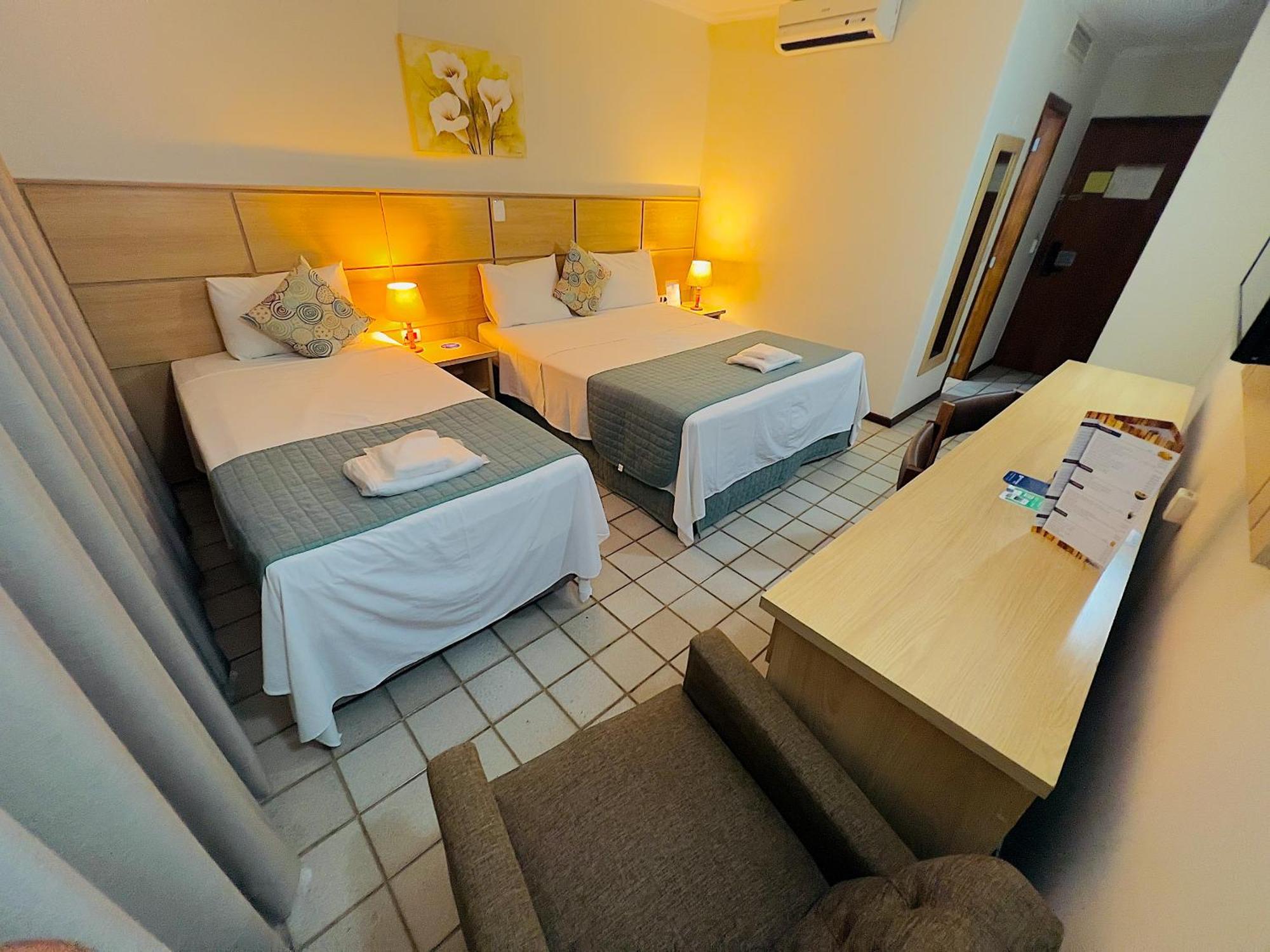 Hotel Dan Inn Uberaba & Convencoes By Nacional Inn エクステリア 写真